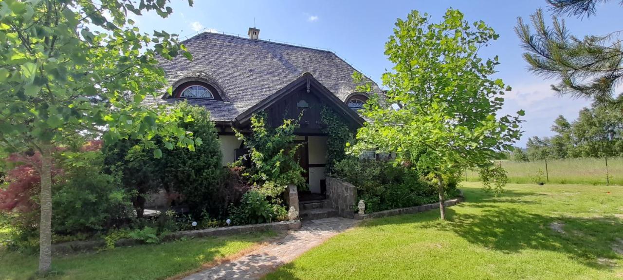 Domek Letniskowy Wczasy Nad Morzem Сасіно Екстер'єр фото